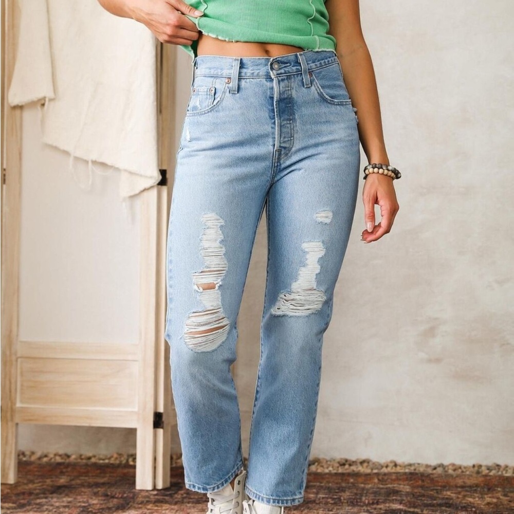 NWT Levi’s 501 original cropped